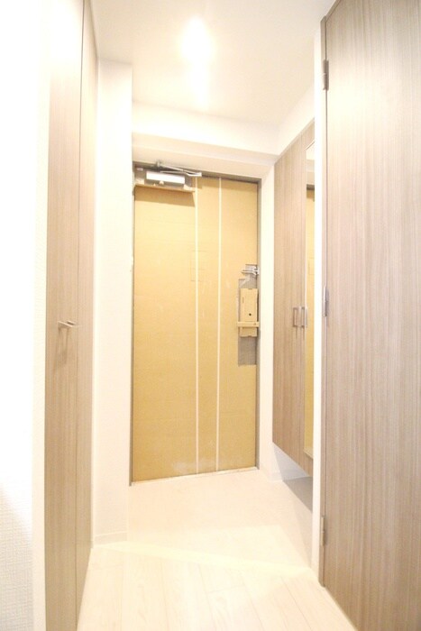 物件内観写真15　(玄関)