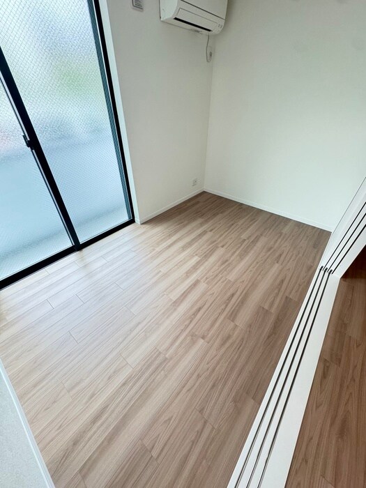 物件内観写真10　(居室)