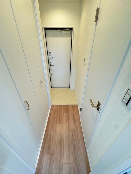 物件内観写真20　(廊下)