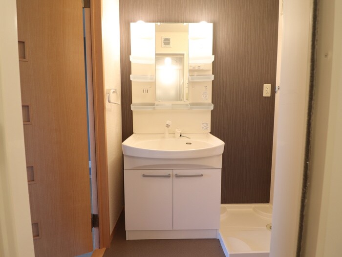 物件内観写真10　(洗面)