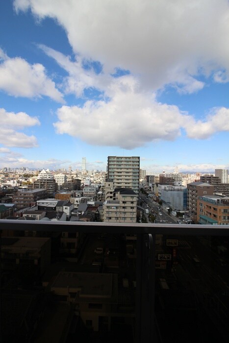 物件内観写真16　(室内からの展望)