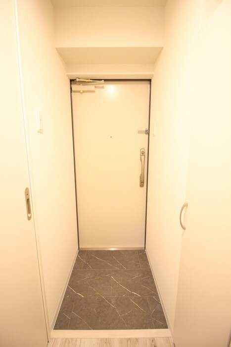 物件内観写真17　(玄関)