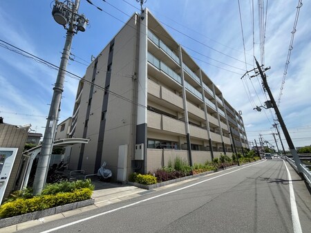 フロイデ川添外観写真