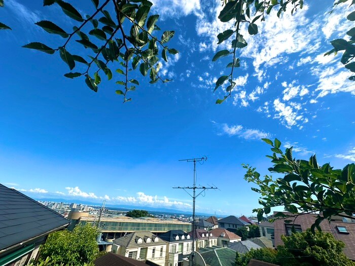 物件内観写真18　(室内からの展望)