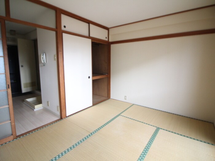 物件内観写真9　(居室)