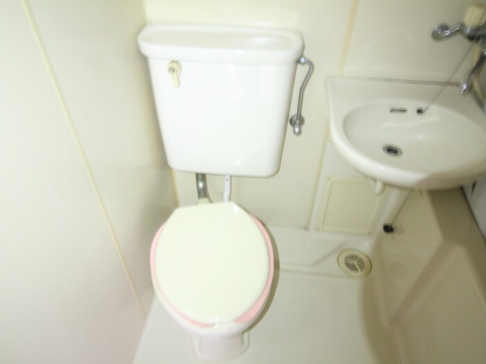 物件内観写真14　(トイレ)