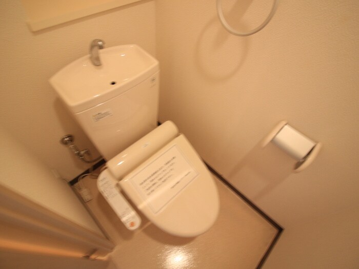 物件内観写真12　(トイレ)