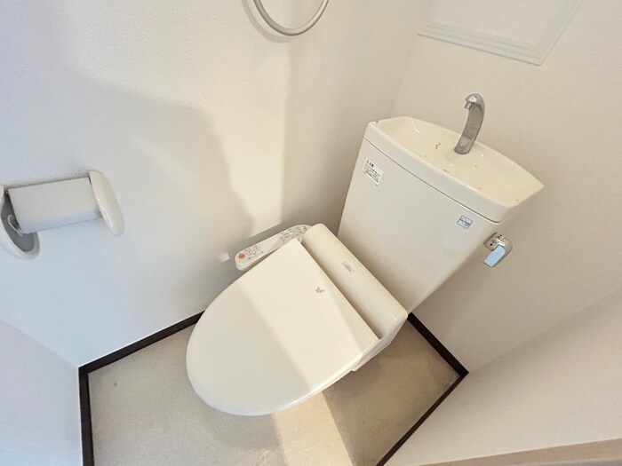 物件内観写真13　(トイレ)