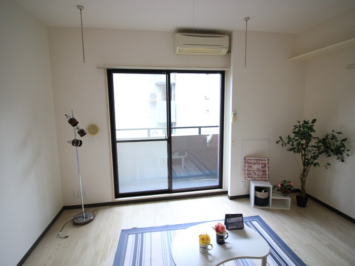 物件内観写真15　(居室)