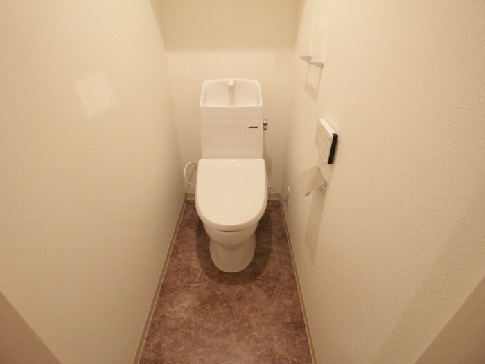 物件内観写真15　(トイレ)