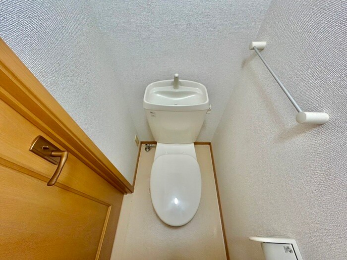 物件内観写真10　(トイレ)