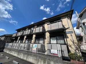 ロイヤル梅ヶ丘外観写真