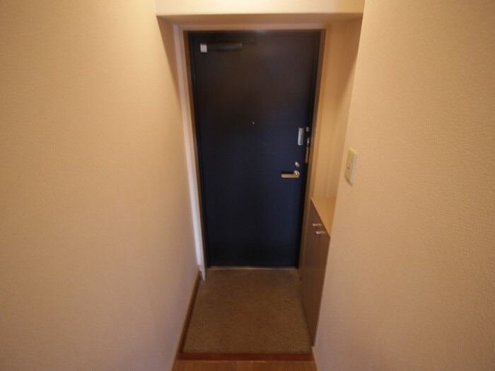 物件内観写真15　(玄関)
