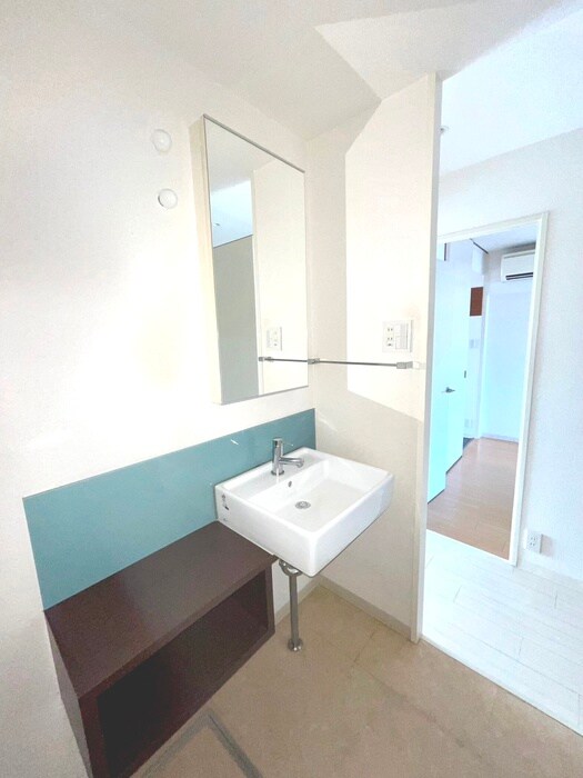 物件内観写真11　(洗面)