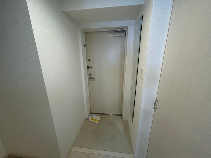 物件内観写真7　(玄関)