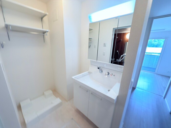 物件内観写真12　(洗面)