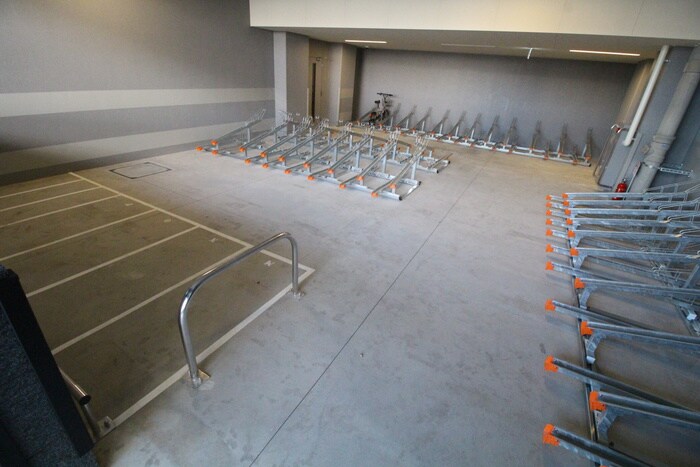 物件外観写真5　(駐輪場)