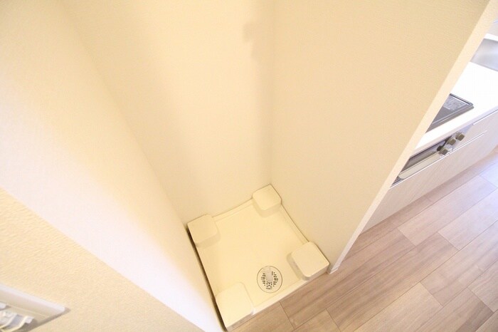 物件内観写真15　(洗濯機置場)