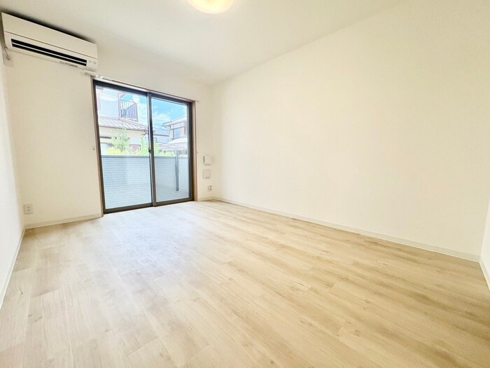 物件内観写真6　(居室)