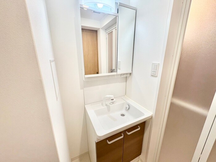 物件内観写真12　(洗面)