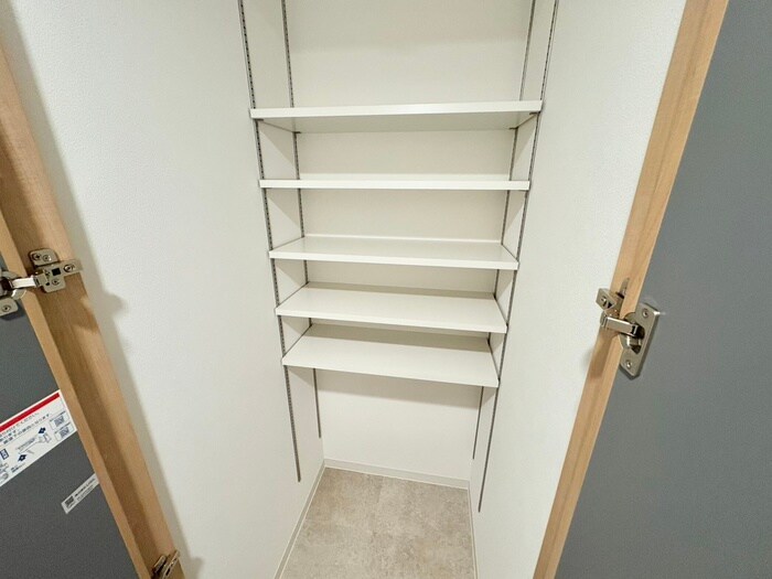 物件内観写真15　(靴箱)