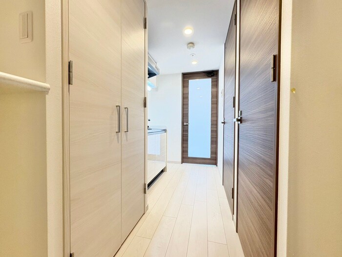 物件内観写真16　(廊下)