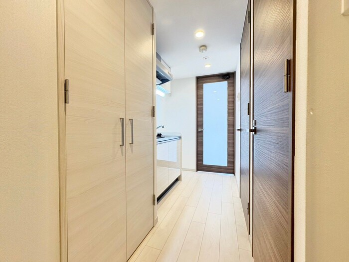 物件内観写真16　(廊下)