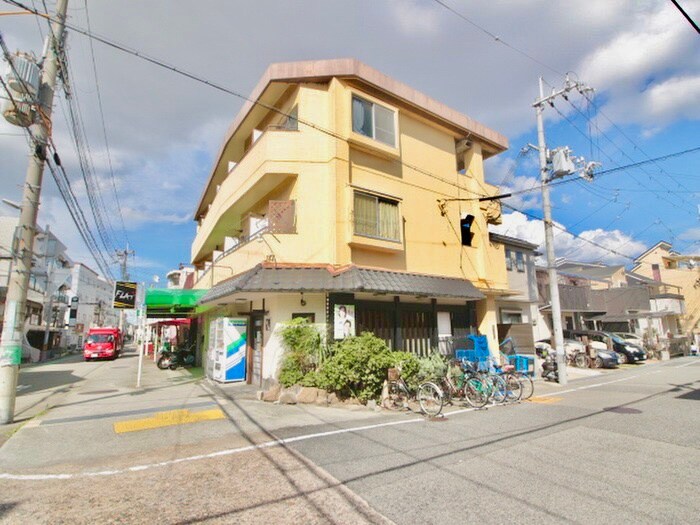 物件外観写真3　(外観写真)