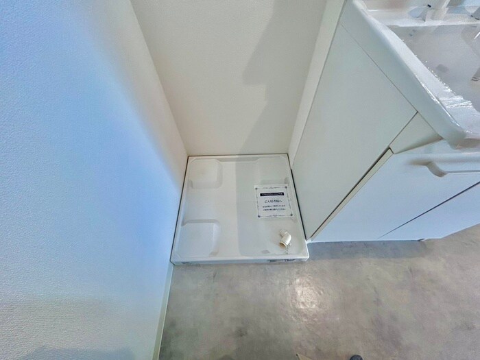 物件内観写真18　(洗濯機置場)