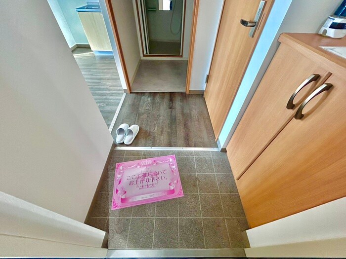 物件内観写真20　(玄関)