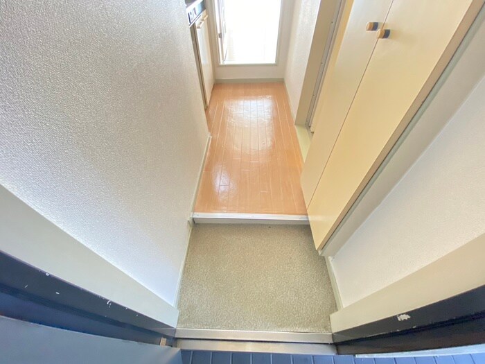 物件内観写真14　(玄関)