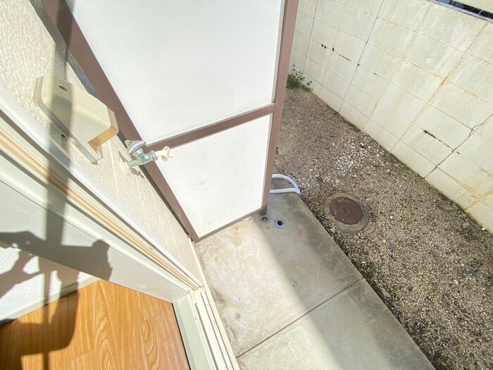 物件内観写真19　(洗濯機置場)