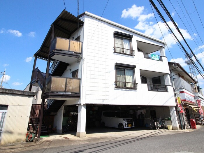 永井マンションの外観写真