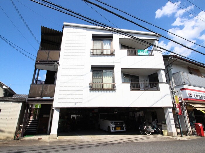 永井マンションの外観写真