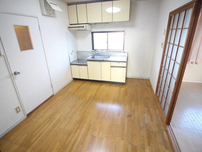 永井マンションの居室