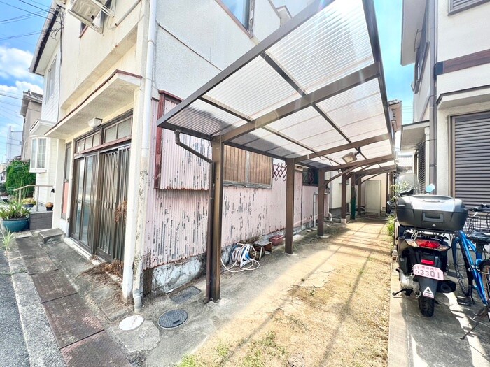 物件外観写真3　(駐輪場)