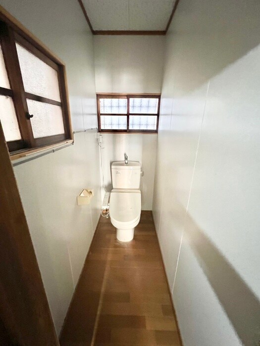 物件内観写真15　(トイレ)