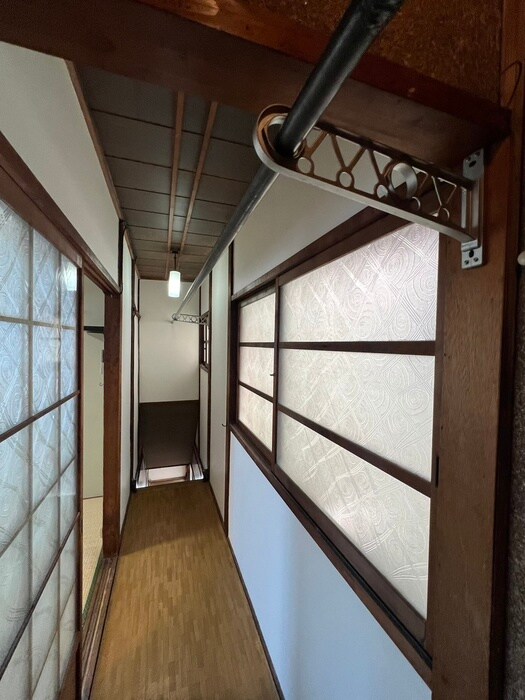 物件内観写真16　(廊下)