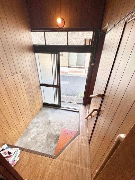 物件内観写真17　(玄関)