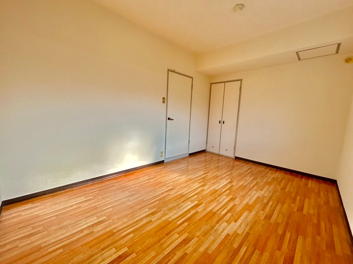 物件内観写真11　(居室)