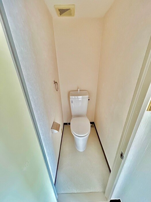 物件内観写真14　(トイレ)