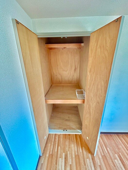 物件内観写真18　(収納)