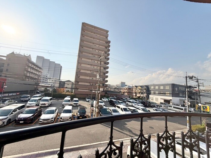 物件内観写真15　(室内からの展望)