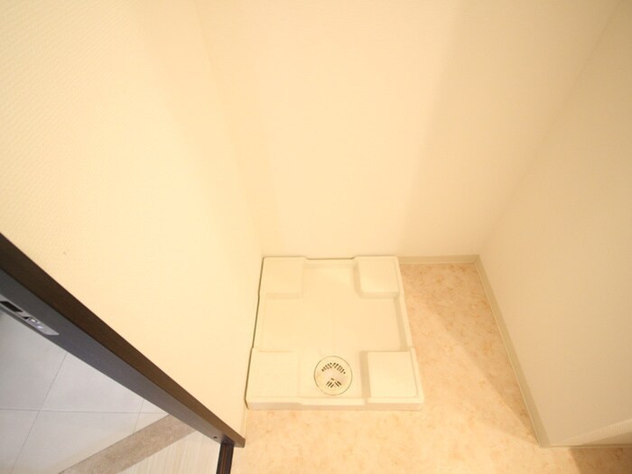 物件内観写真19　(洗濯機置場)