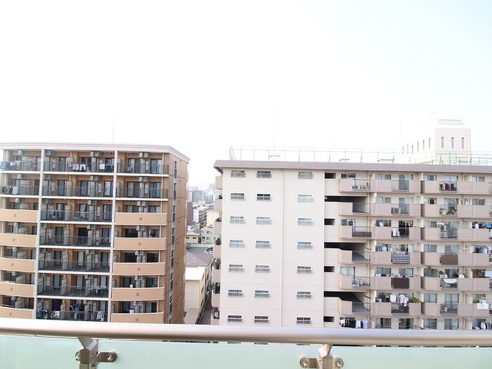 物件内観写真20　(室内からの展望)