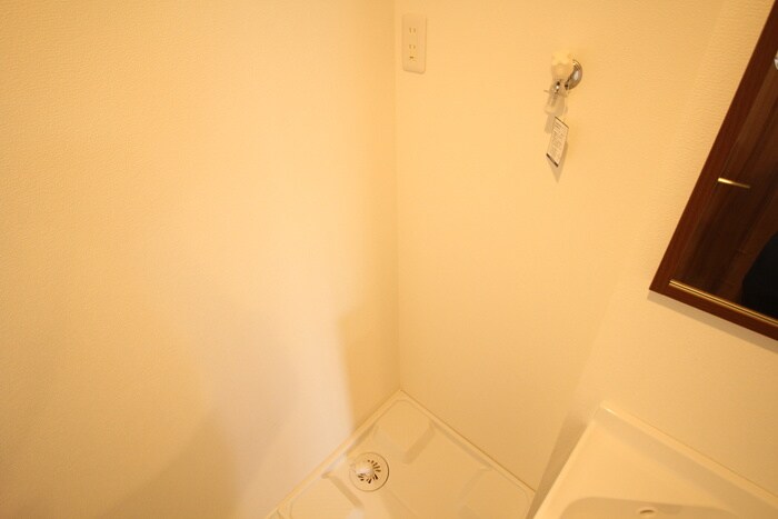 物件内観写真21　(洗濯機置場)