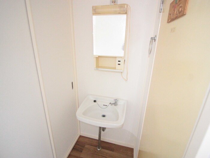 物件内観写真11　(洗面)