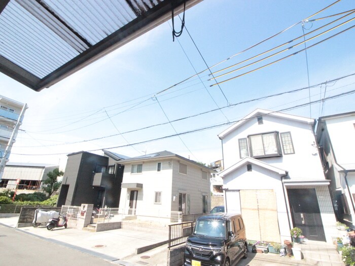 物件内観写真17　(室内からの展望)