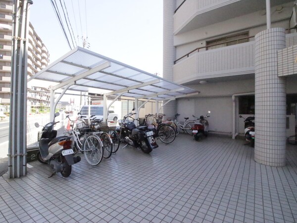 駐輪場