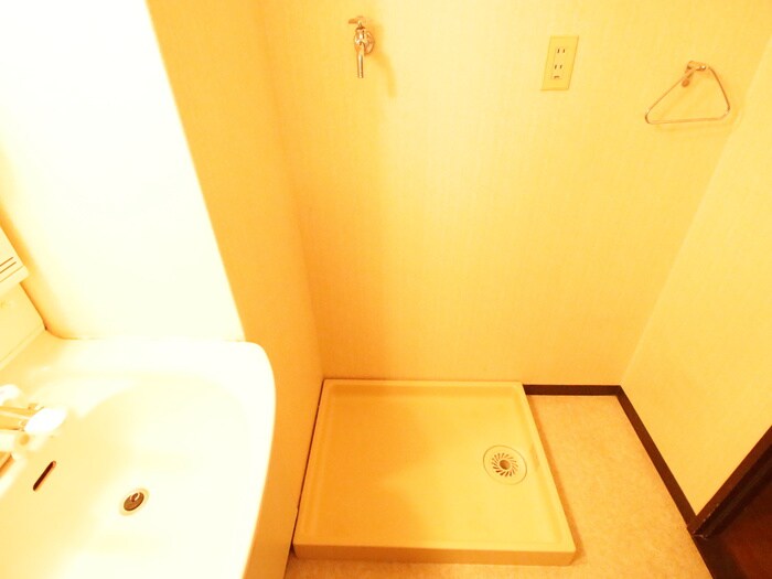 物件内観写真19　(洗濯機置場)